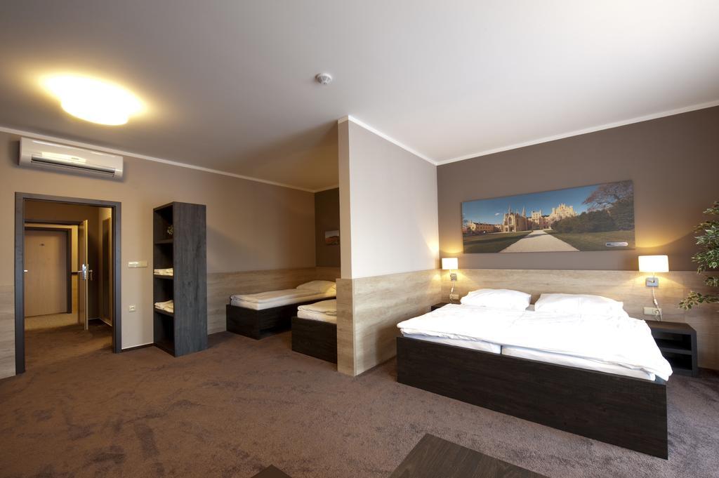 Vinarstvi U Kaplicky Hotel Zaječí Habitación foto